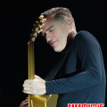 Bryan Adams