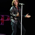 FM, Europe and Foreigner