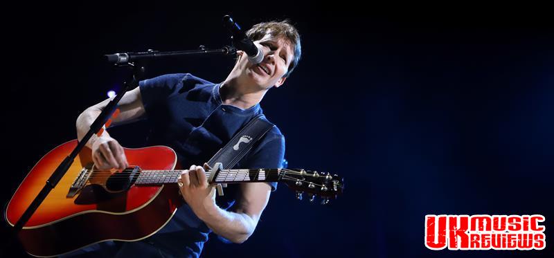 Mr James Blunt performing his "The Stars Beneath My Feet" UK Tour at the Motorpoint Arena Nottingham on Saturday 12th February 2022X120222KC1-2PHOTOGRAPHER : KEVIN COOPER