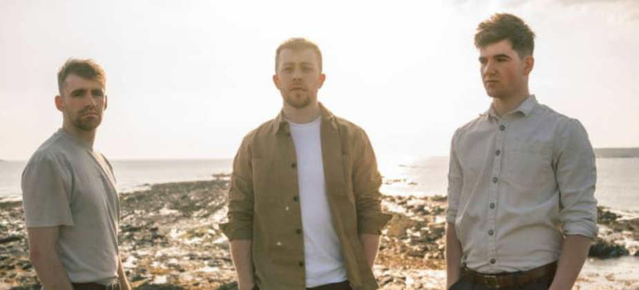 GIG REVIEW: Kingfishr